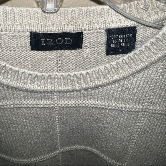 IZOD Sweater - Picture 4 of 8
